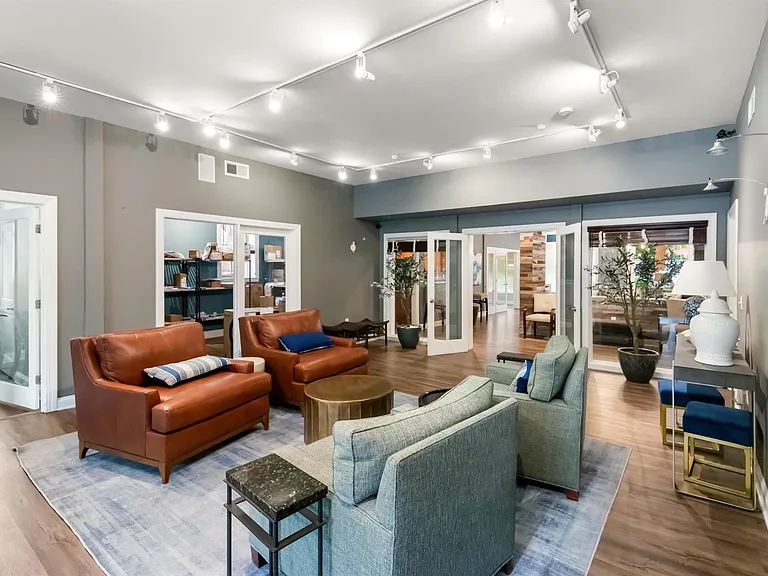 760 Walker Sq #3C — Photo 32