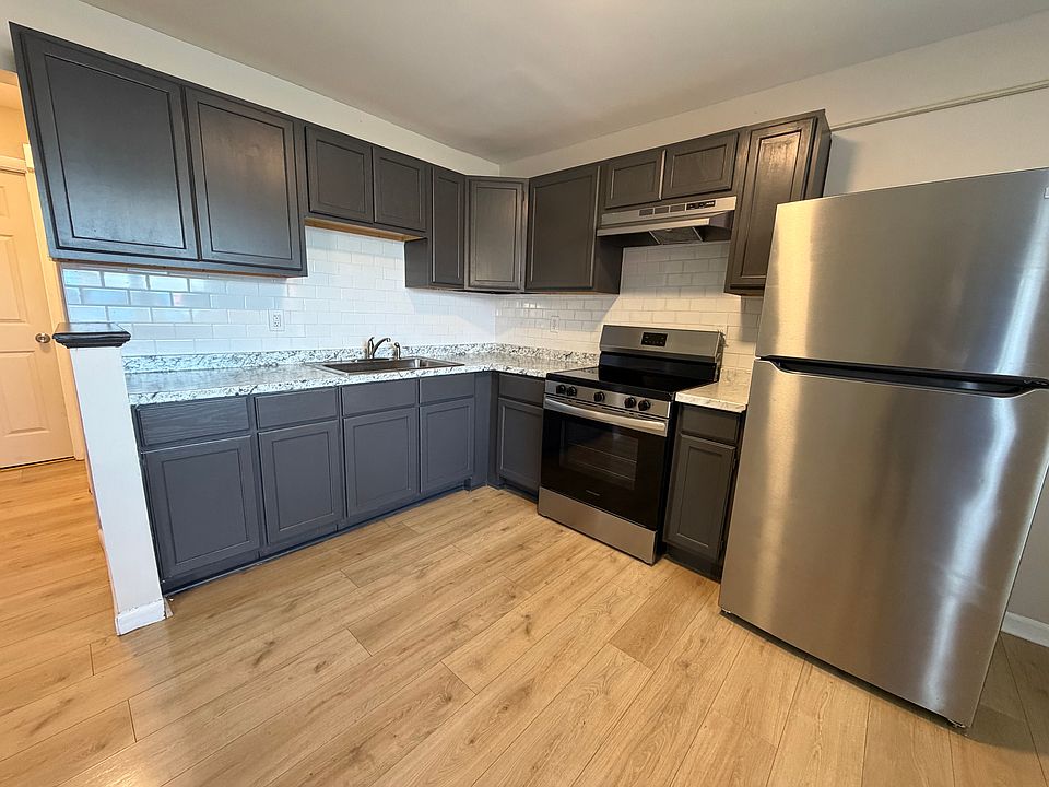 1st image of 7 Morris St Unit 1