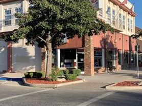 5th Street 371, 1