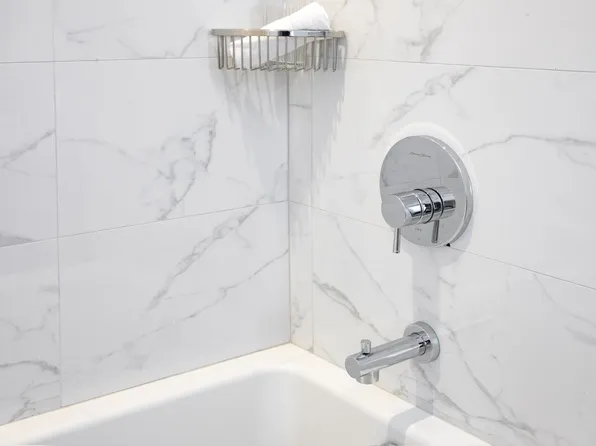 5 Bay Street image 4 of 10