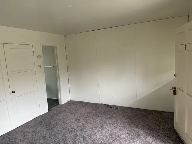 Studio, 300 sqft, $1,400 — Photo 2