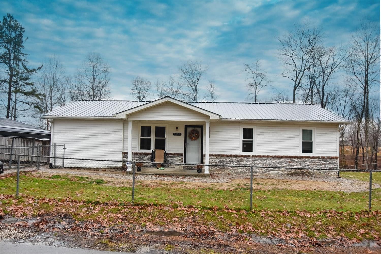 1092 Pilgrims Rest Rd, Mckee, KY 40447 | Zillow