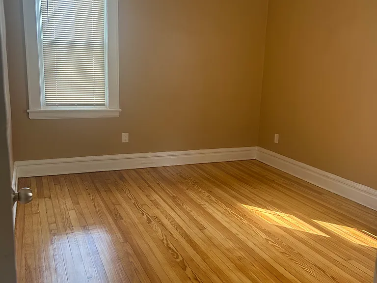 70 Cedar Ave #2 — Photo 8