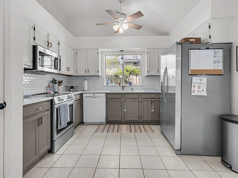 2045 Arundel Pl — Photo 20