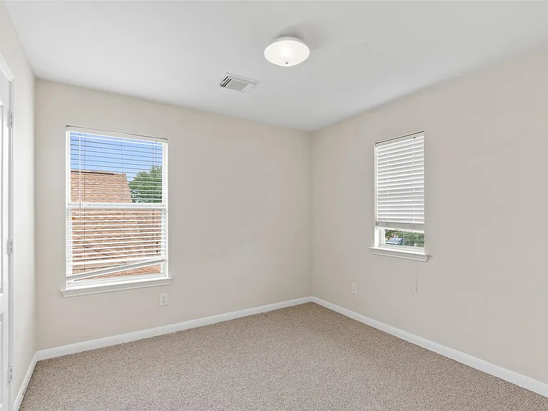 18226 Fair Grange Ln — Photo 19