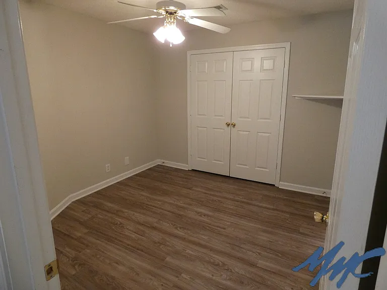 736 Greenland Dr — Photo 6