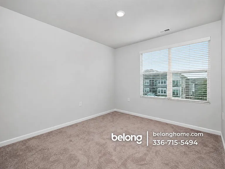 5243 Forsyth Park St — Photo 9