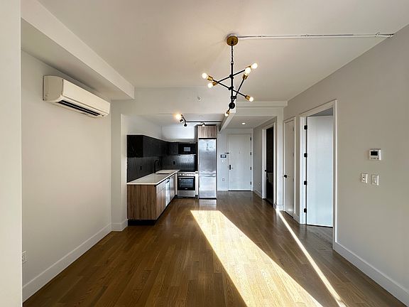 3rd image of 880 Rogers Ave #706
