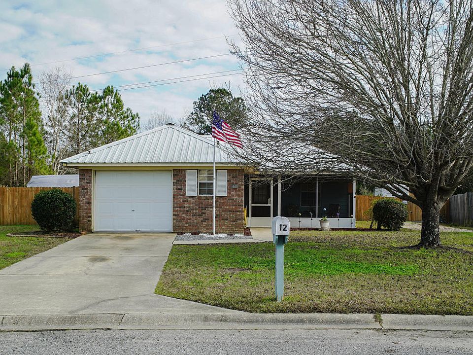 1st image of 12 Fleetwood Dr