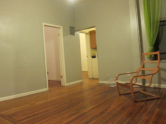 4th image of 260 Gates Ave