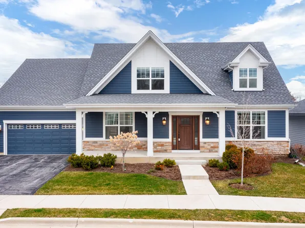 28W682 Mount St, Warrenville, IL 60555