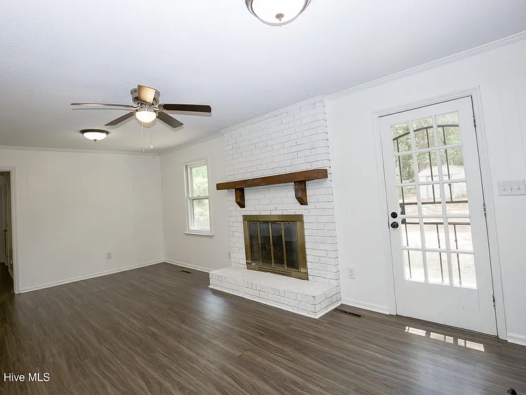 901 Glendale Dr — Photo 22
