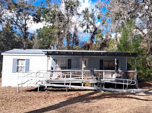 255 SW Nevada Ln, Fort White, FL 32038