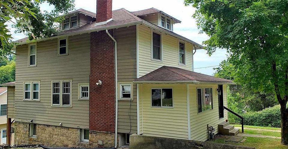 1st image of 796 Willey St APT A
