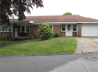 60 Tremont St, Cranston, RI 02920