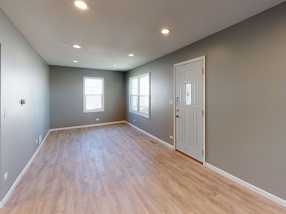 2nd image of 7700 New Castle Ave