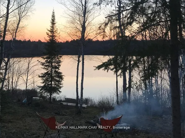 1133 Fire Route A1 St, Gravenhurst, ON P1P 1R3