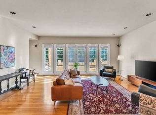 1620 NW Barnsley Ct, Portland, OR 97229