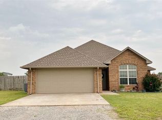 138 NW Cherry Rd, Apache, OK 73006