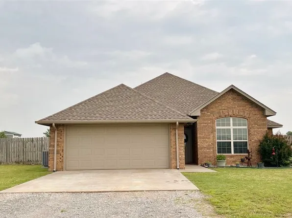 138 NW Cherry Rd, Apache, OK 73006