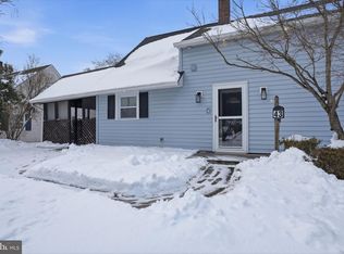 43 Russett Ln, Levittown, PA 19055