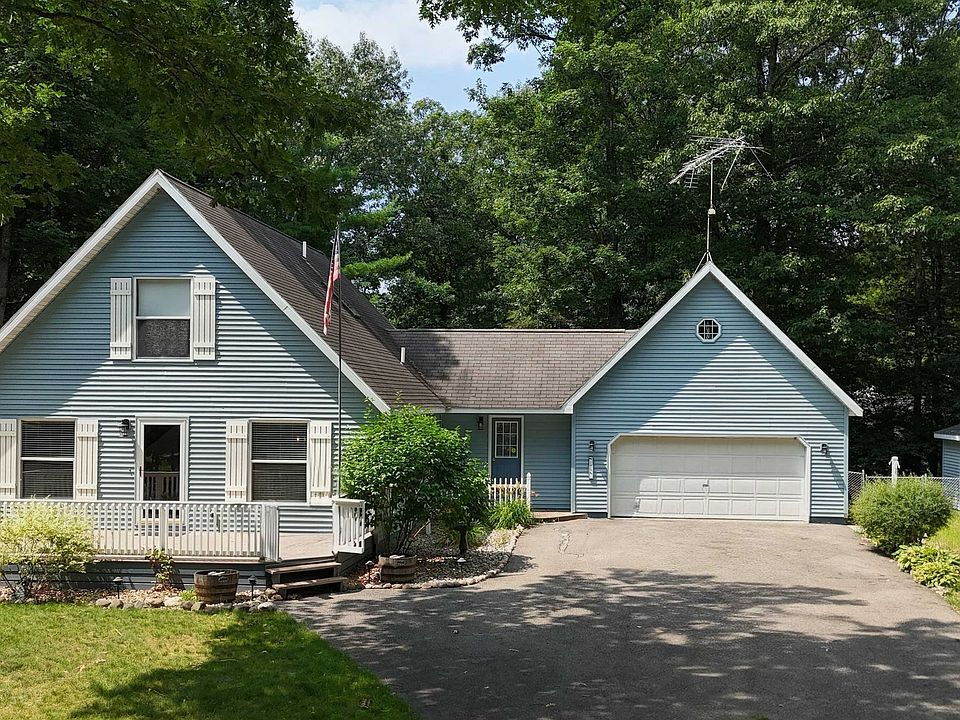 1st image of 124 Winding Dr