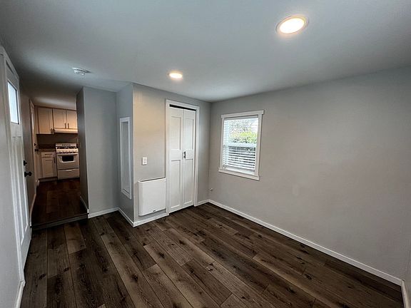 2nd image of 350 Hinds Ave #362