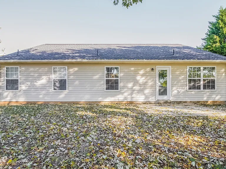 2911 Boyle Ct — Photo 18