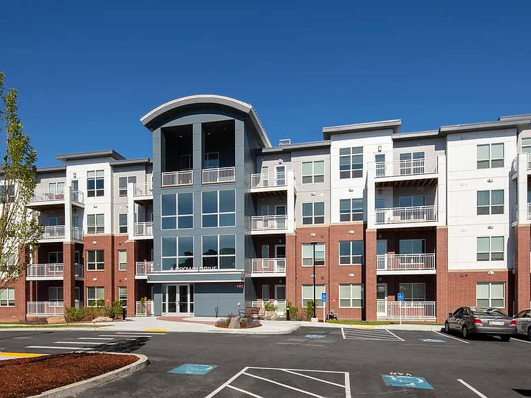 Elevation Apartments at Crown Colony — Photo 18