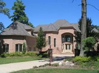 32508 Lake Rd, Avon Lake, OH 44012