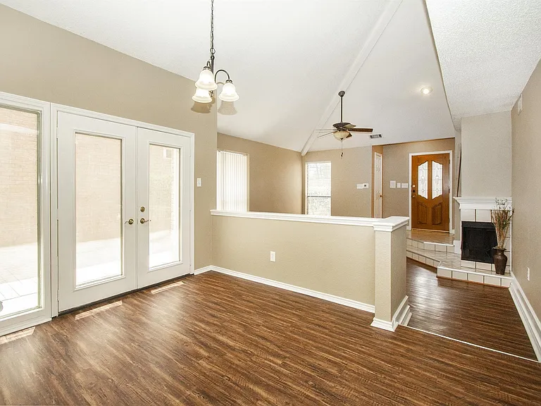 3905 Denham Way — Photo 9