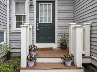 9 Chestnut Ln, Lexington, MA 02420