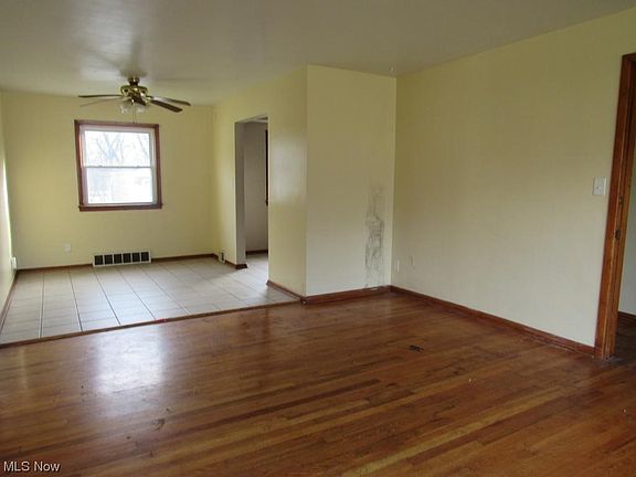 5th image of 4595 E 104th St