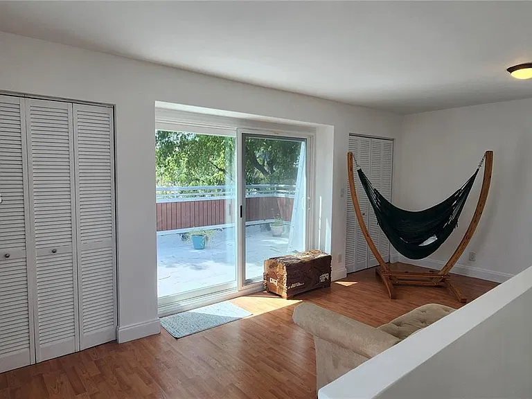 4081 NE 14th Ave — Photo 25