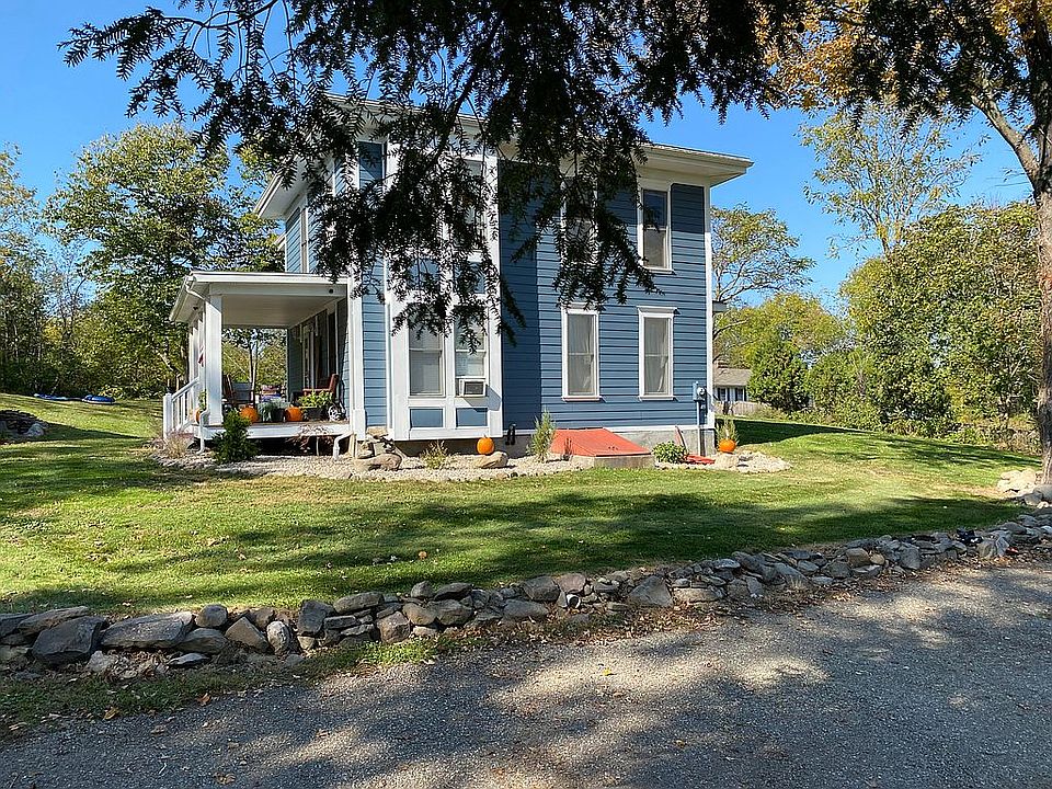 2nd image of 271 Ridgebury Rd