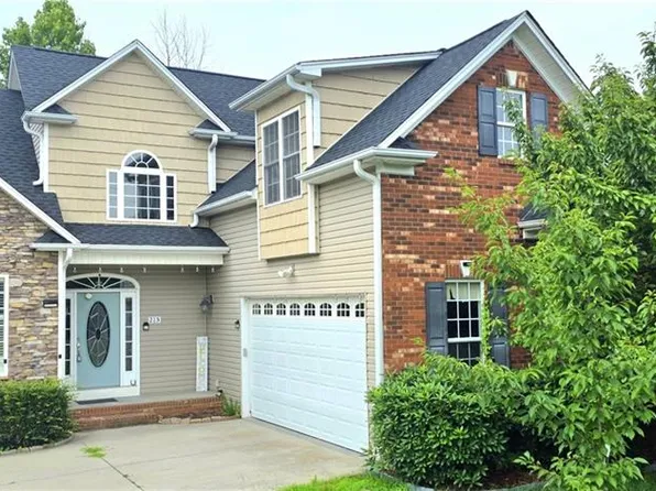 215 Clubmoss Way, Clemmons, NC 27012