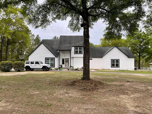 801 Sioux Cir, Crestview, FL 32536