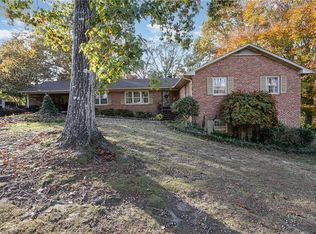 941 Croyden St, High Point, NC 27262