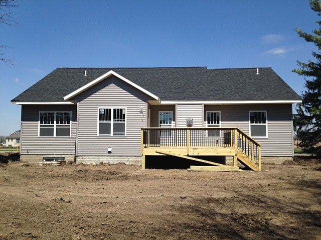 2nd image of 1020 Oliver Ct