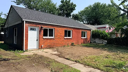 106 Lambson Ln Photo 1