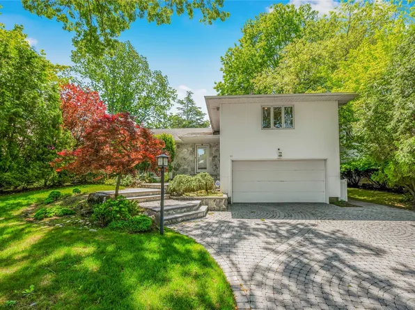 96 Mulberry Avenue, Garden City, NY 11530