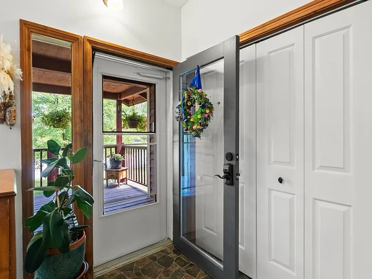 510 Pine Ave — Photo 10