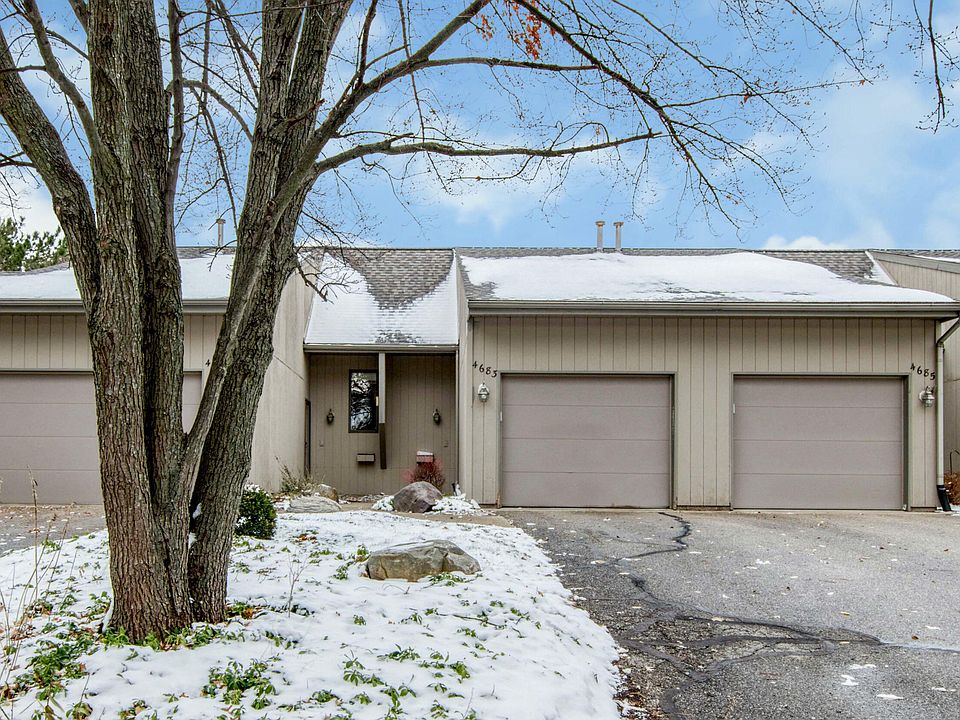 1st image of 4683 Rockvalley Dr NE #2