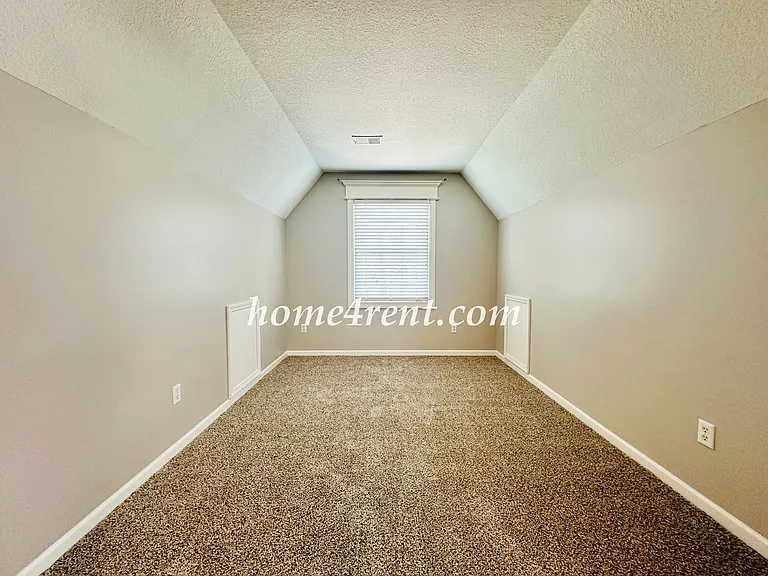 8511 W 128th St — Photo 28