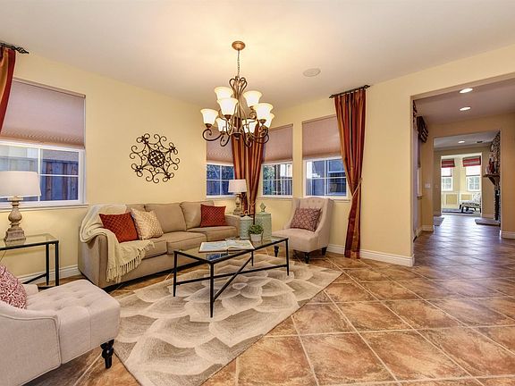 5th image of 2509 Kinsella Way