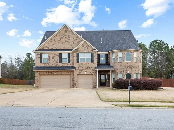 8 Rustling Ridge Trl, Fort Mitchell, AL 36856