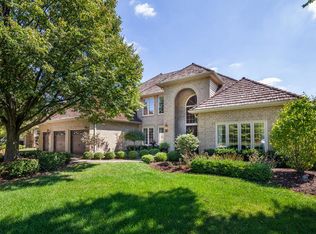 1480 White Eagle Dr, Naperville, IL