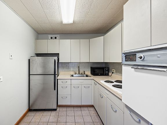 5th image of 3550 N Lake Shore Dr APT 2623