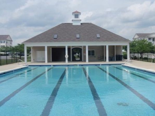 7310 McConnell Dr #7310