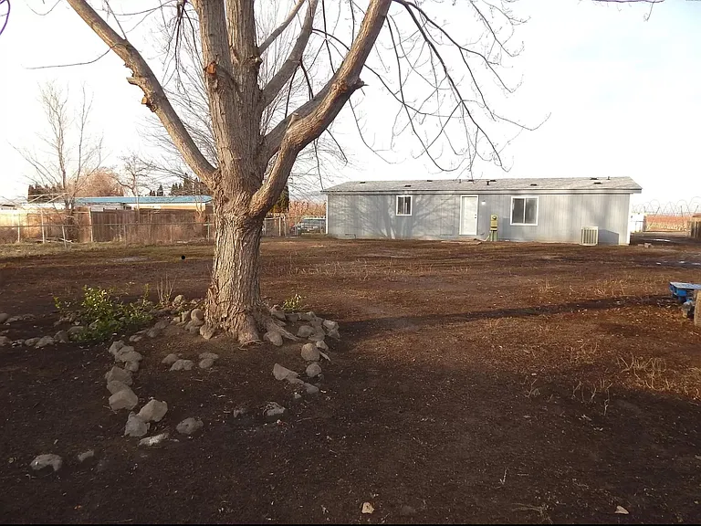 4501 W Williams Rd — Photo 4